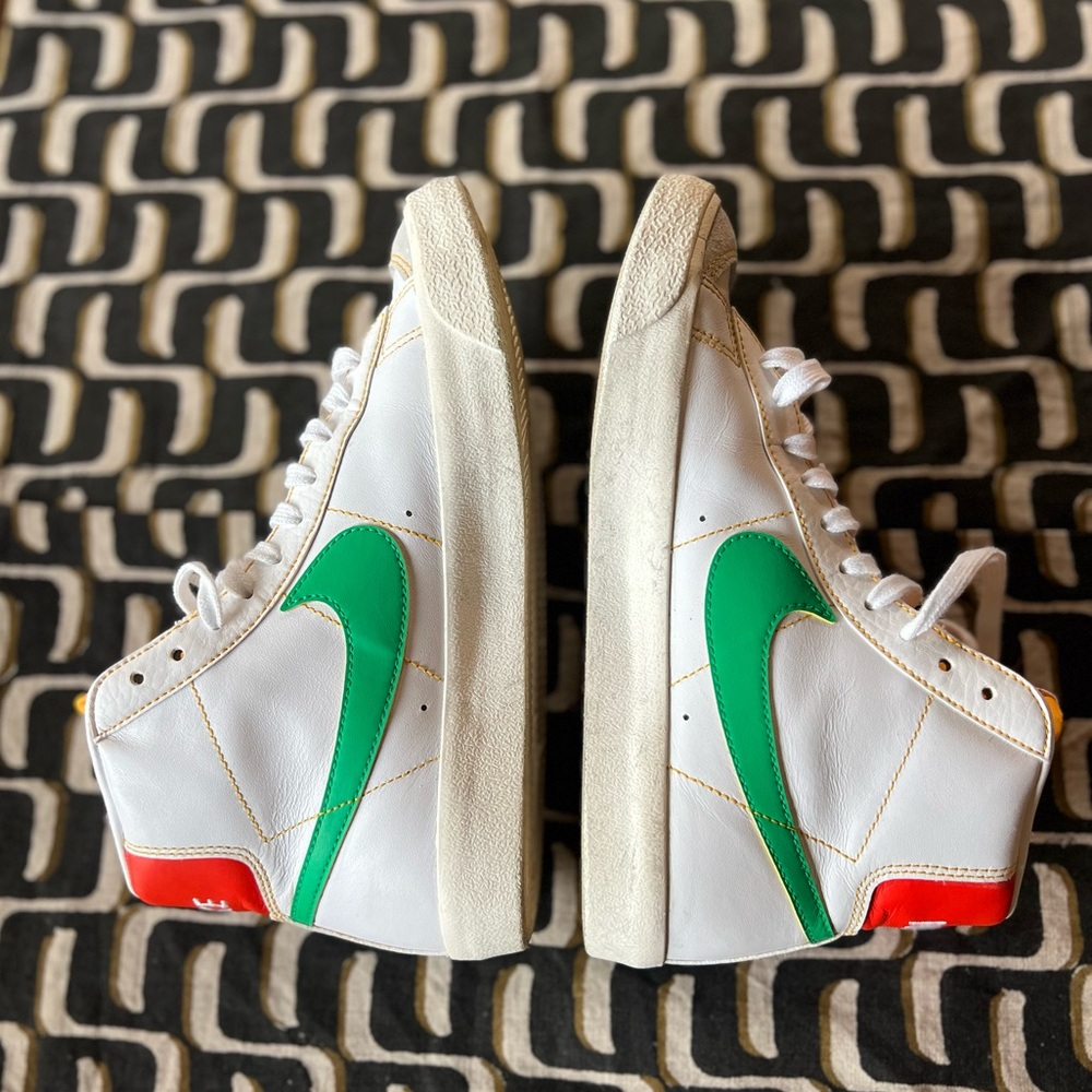 Magic! 6.5Y/WOMEN’S 8 NIKE BLAZER MID ‘77 (GS) EUR 39 
ℝ𝔸𝕐𝔾𝕌ℕ𝕊 - Color Changing! - Picture 2 of 11
